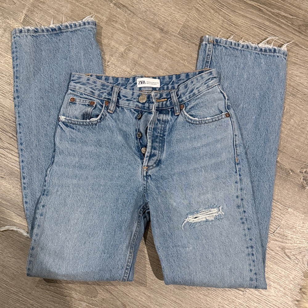 Zara High Rise straight leg Light Blue Jeans